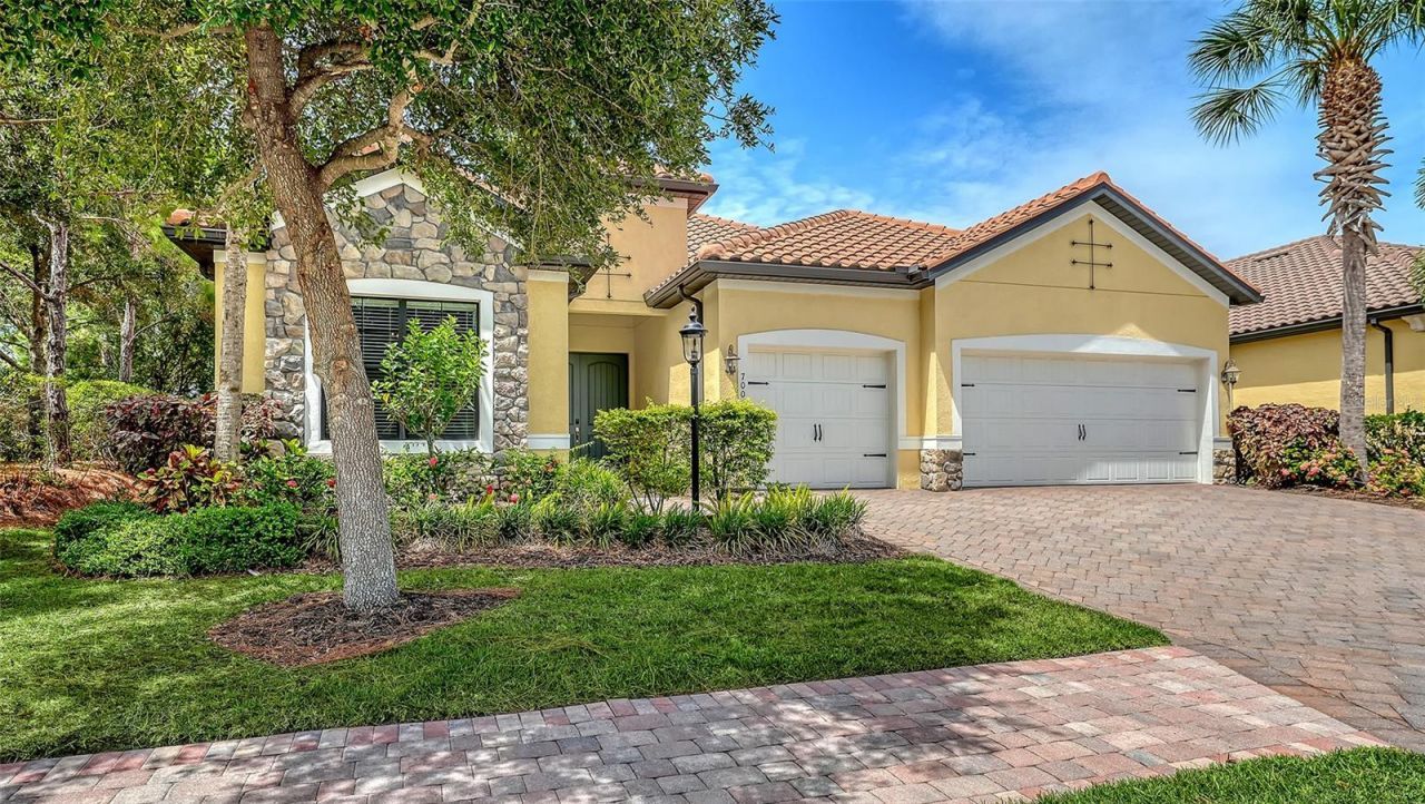 7005 Whittlebury Trail, Lakewood Ranch, FL 34202 Photo
