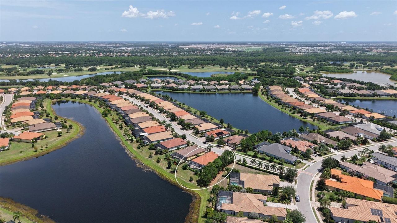 7005 Whittlebury Trail, Lakewood Ranch, FL 34202 Photo