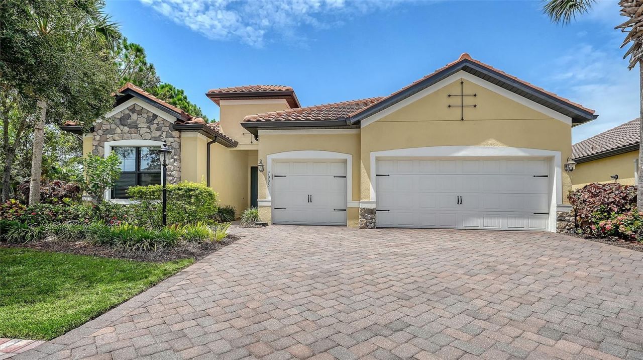 7005 Whittlebury Trail, Lakewood Ranch, FL 34202 Photo