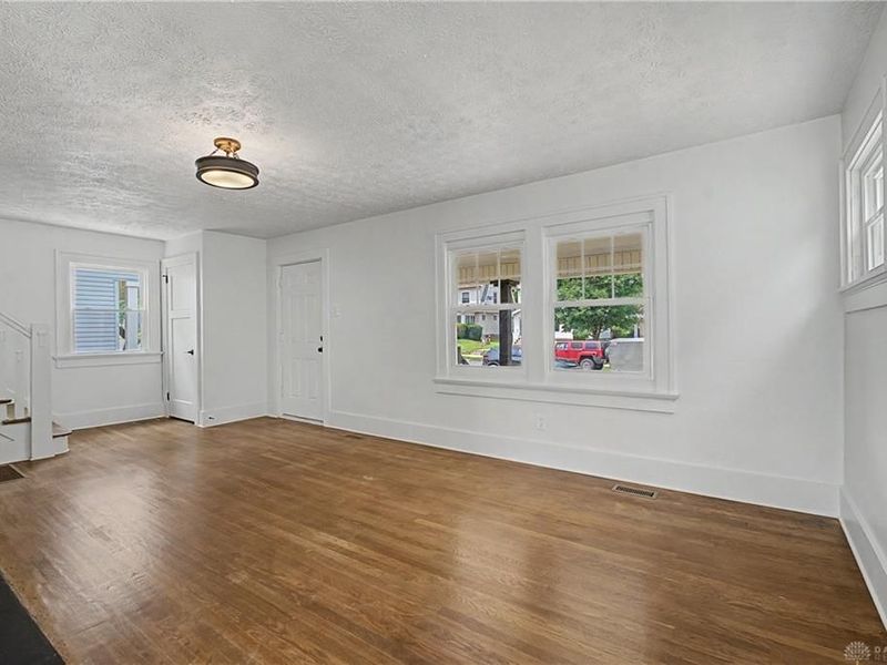 44 E Beechwood Avenue, Dayton, OH 45405 Photo 9
