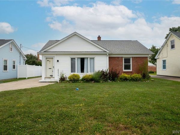 4930 Mount Vernon Boulevard , Hamburg, NY 14075