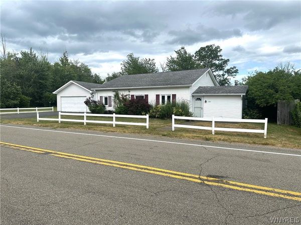 7311 Sweetland Road , Derby, NY 14047