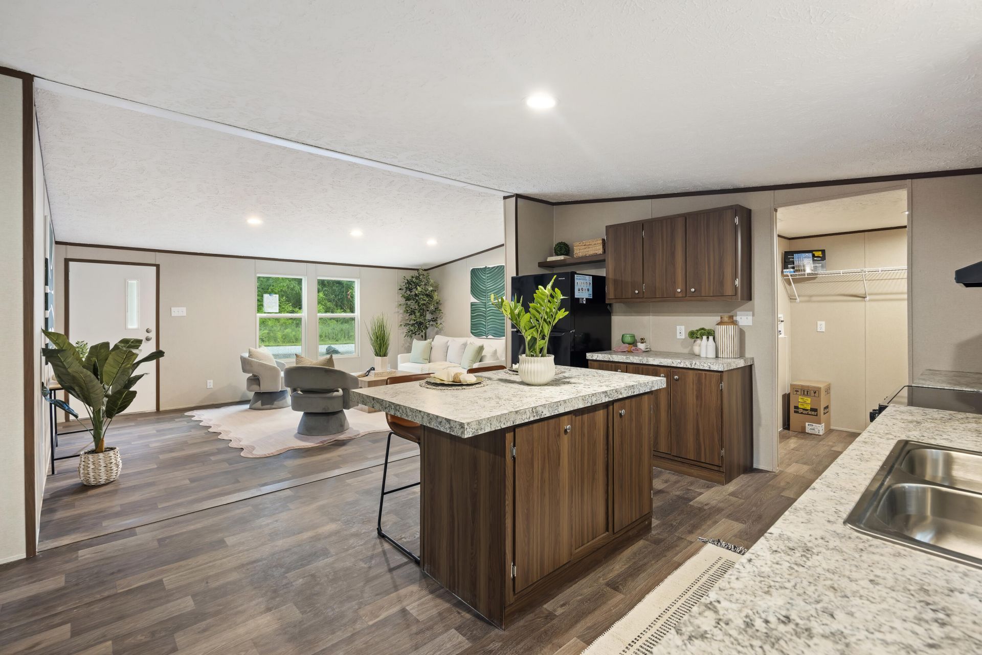 6164 Smith Road Photo 15