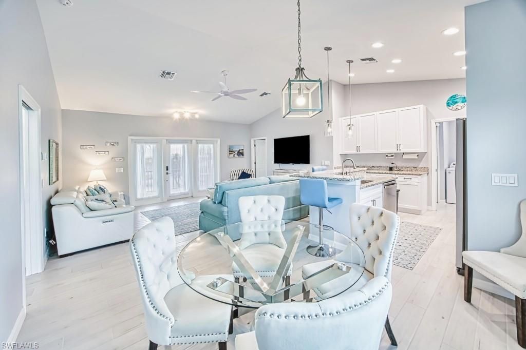 431 Lazy Way, Fort Myers Beach, FL 33931 Photo
