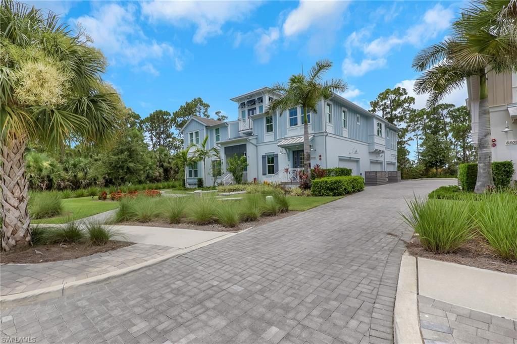 6505 Dominica Dr , Unit 201, Naples, FL 34113 Photo