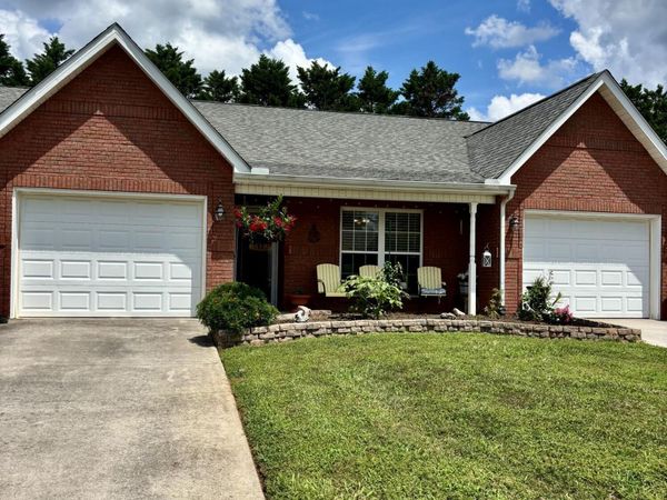 2912 Dominion Drive, Maryville, TN 37803