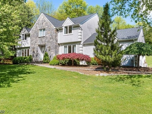 1 Winters Drive, Lebanon, NJ 08826
