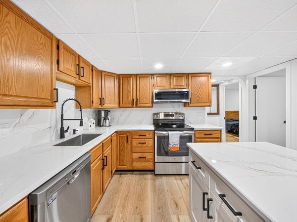 11 Shadowbrook Ln, Unit 22, Milford, MA 01757