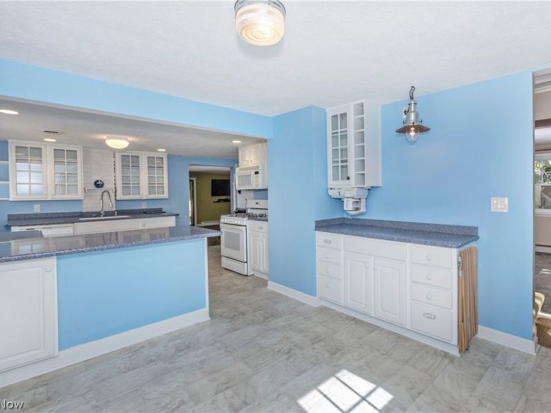 2804 Orchard Drive, Willoughby Hills, OH 44092 Photo 10