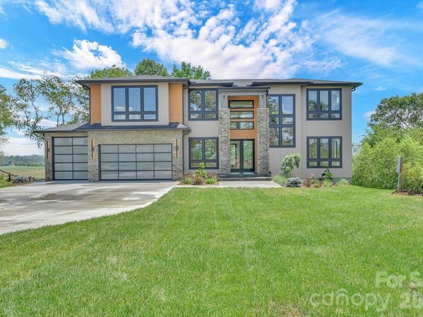 227 Pisgah Ridge Trail , Mills River, NC 28759