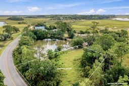 2363 Sol Legare Road photo 4