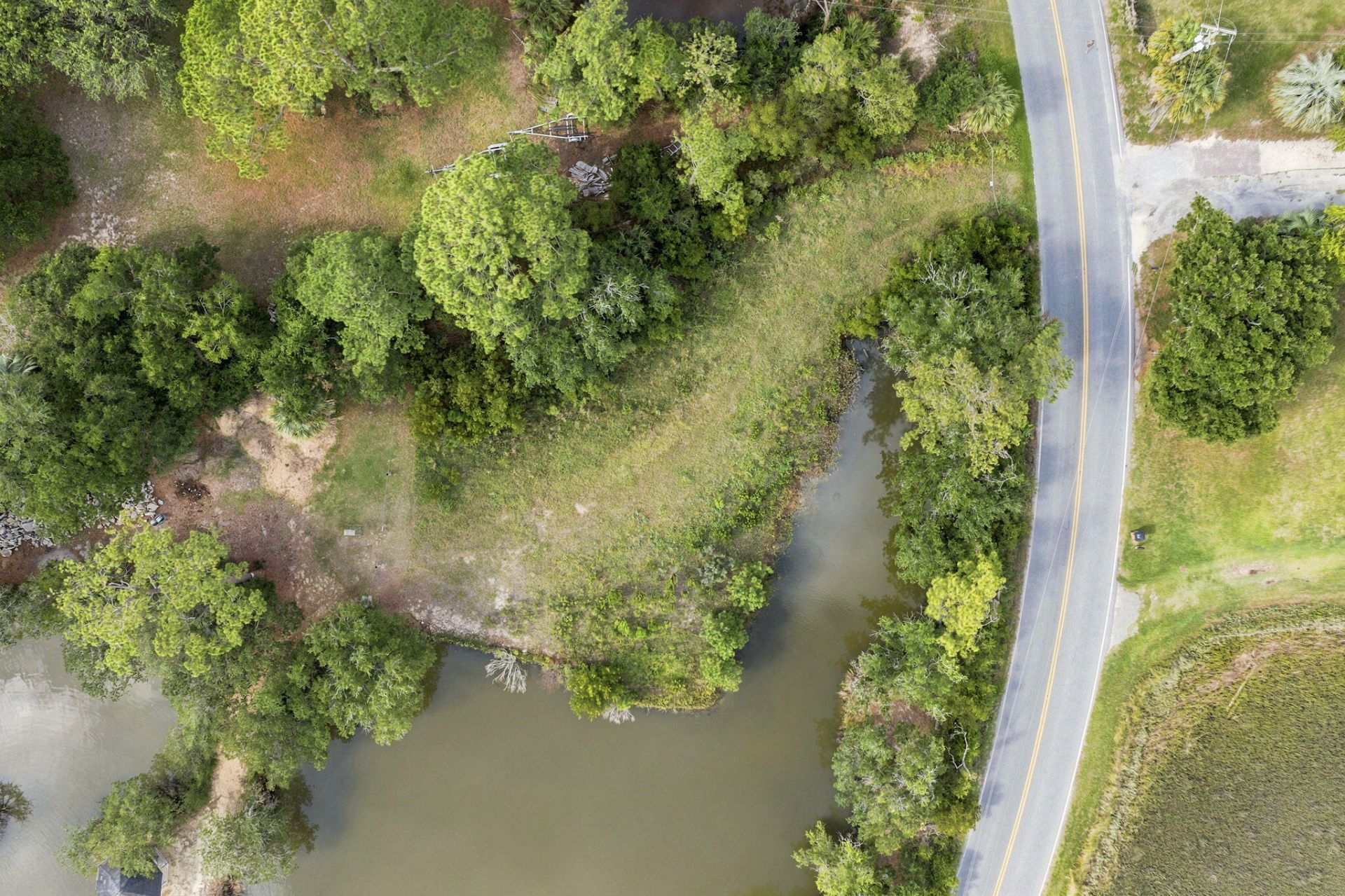 2363 Sol Legare Road Photo 4