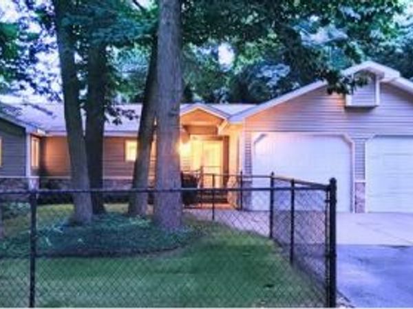 4864 Westshire Drive NW, Comstock Park, MI 49321