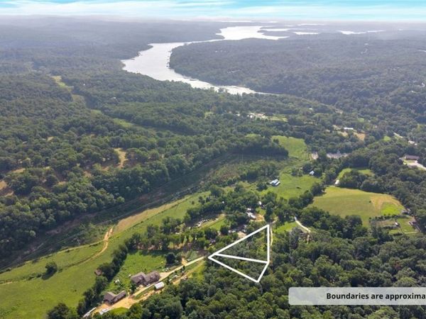 1902 Sunshine Road , Rogers, AR 72756