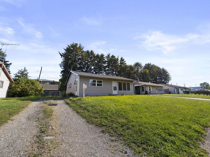 548 Seneca Drive, Newark, OH 43055 Photo 2