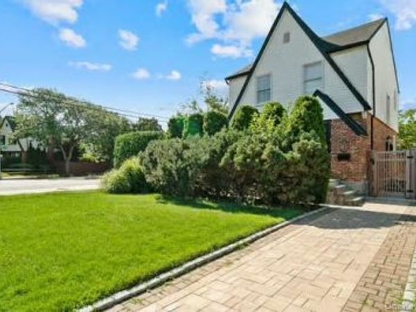 169-56 24 Ave , Whitestone, NY 11357