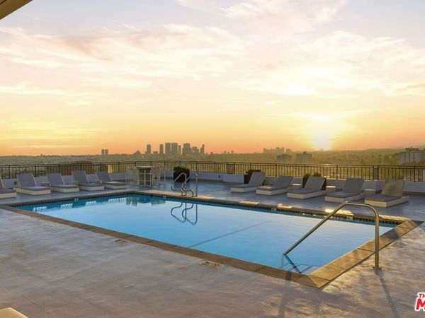 1100 Alta Loma Road, Unit 602, West Hollywood, CA 90069