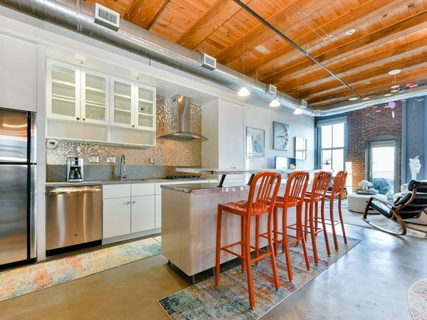 35 Channel Center St, Unit 206, Boston, MA 02210