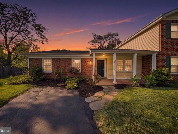 413 HARDING COURT , STERLING, VA 20164