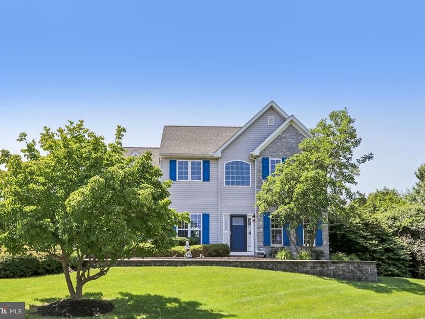 45 Flintlock Circle, West Grove, PA 19390 Main Photo