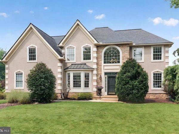 5007 W SAUCON AVENUE , CENTER VALLEY, PA 18034