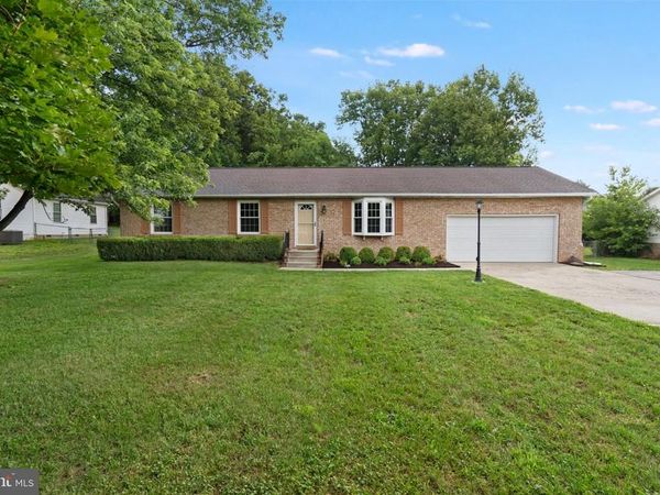 62 UPSHUR DRIVE, INWOOD, WV 25428