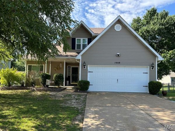 1908 Mid Summer Drive, Imperial, MO 63052