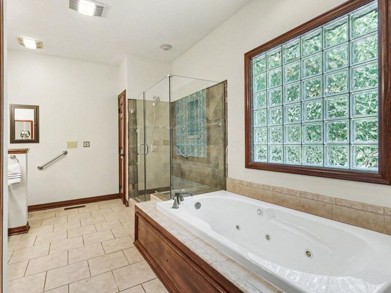 932 Augusta Glen Drive, Columbus, OH 43235 Photo 32