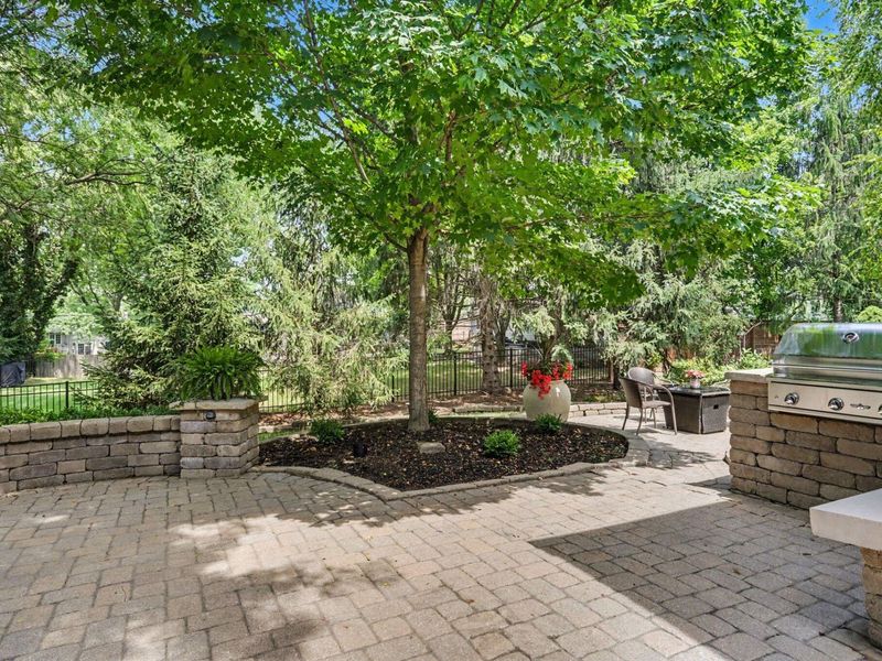 932 Augusta Glen Drive, Columbus, OH 43235 Photo 5