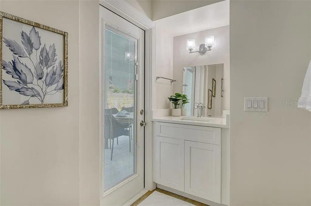 4852 Featherbed Lane, Sarasota, FL 34242 Photo