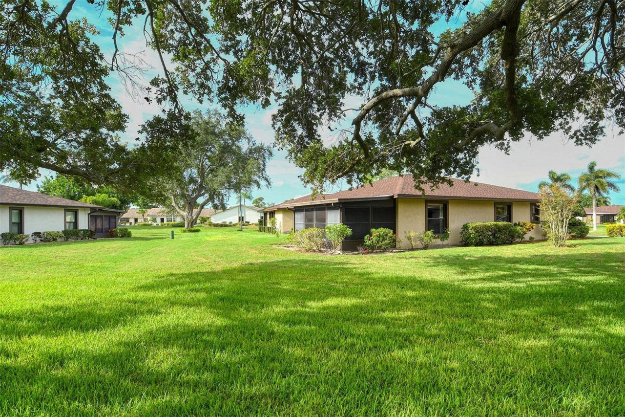 6206 26th Avenue W, Unit 8, Bradenton, FL 34209 Photo