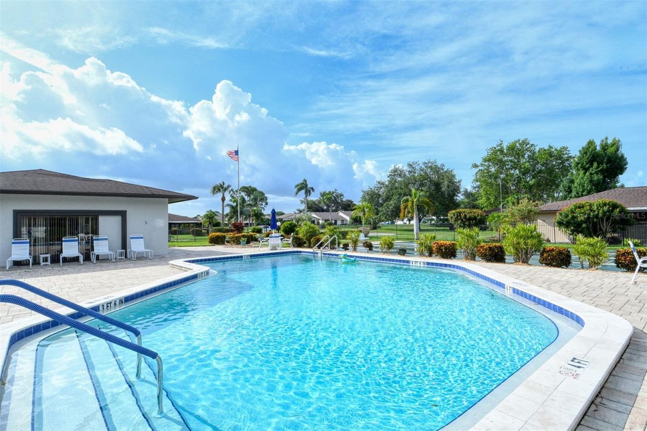6206 26th Avenue W, Unit 8, Bradenton, FL 34209 Photo