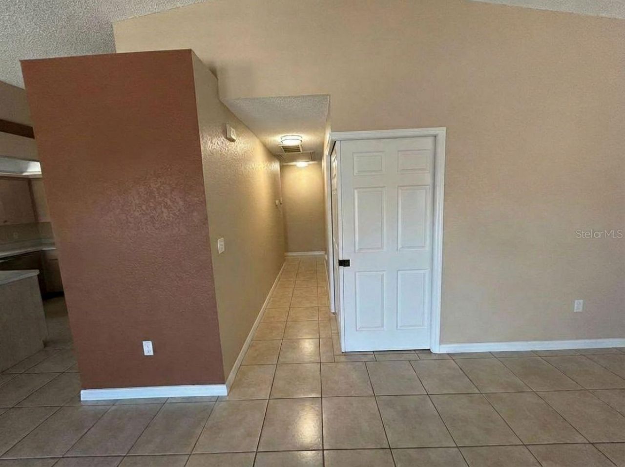 1783 Maryland Avenue Ne, Saint Petersburg, FL 33703 Photo