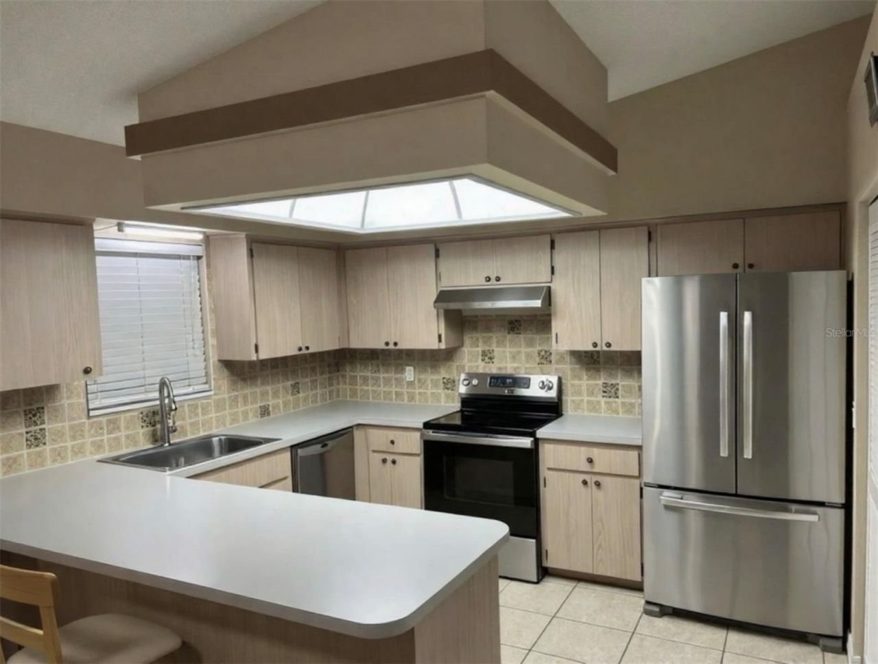 1783 Maryland Avenue Ne, Saint Petersburg, FL 33703 Photo