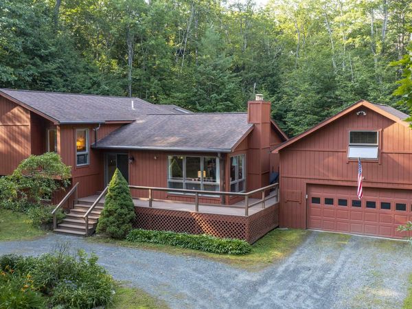 829 Baker Turn, Hartford, VT 05059