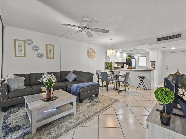 5700 NW 2ND Avenue, Unit 708, Boca Raton, FL 33487