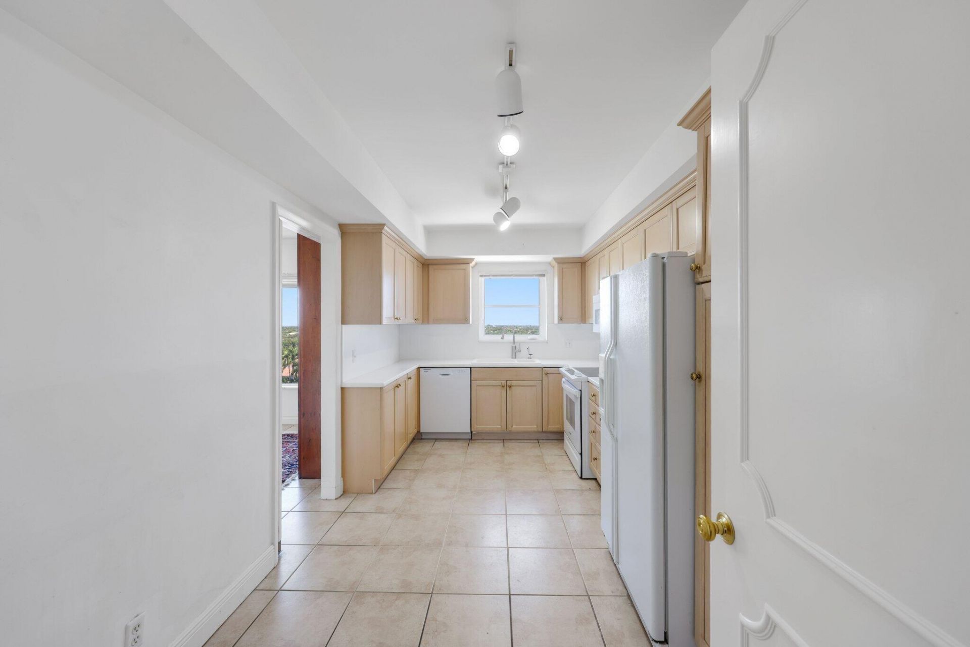 50 East Road, Unit 10A, Delray Beach, FL 33483 Photo