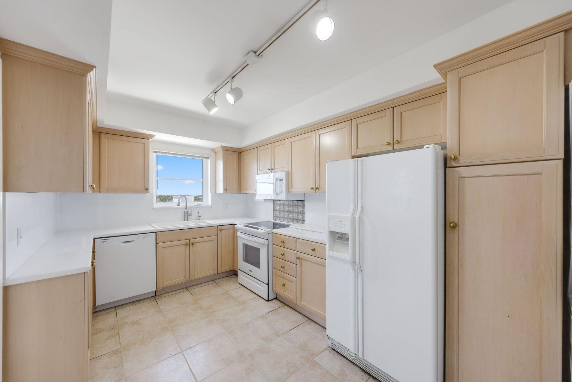 50 East Road, Unit 10A, Delray Beach, FL 33483 Photo
