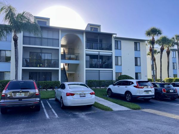 1111 Green Pine Boulevard, Unit G3, West Palm Beach, FL 33409