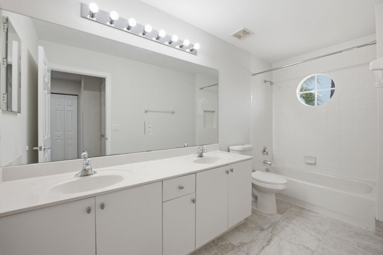 8895 Chestnut Ridge Way, Boynton Beach, FL 33473 Photo