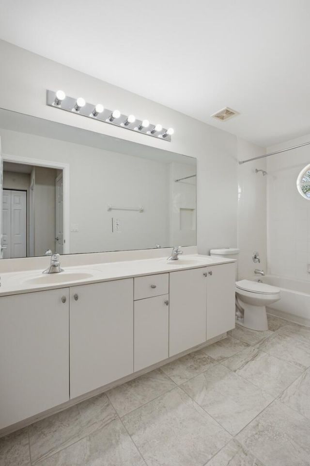 8895 Chestnut Ridge Way, Boynton Beach, FL 33473 Photo