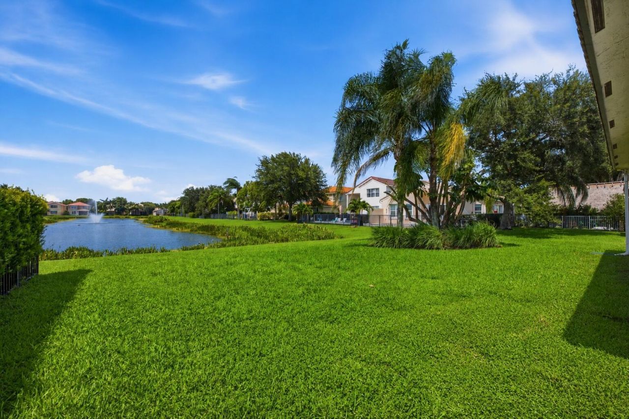 8895 Chestnut Ridge Way, Boynton Beach, FL 33473 Photo