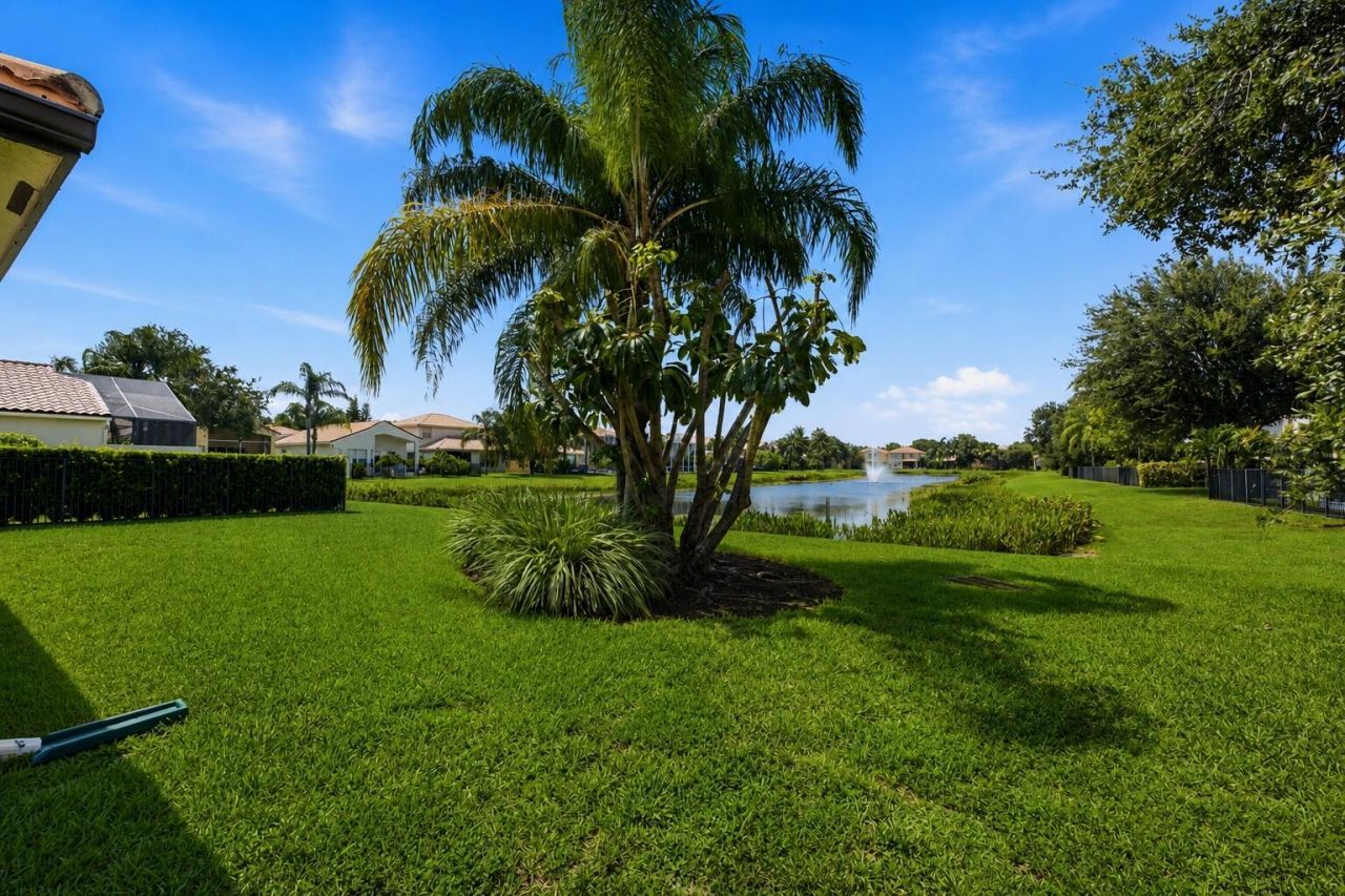 8895 Chestnut Ridge Way, Boynton Beach, FL 33473 Photo