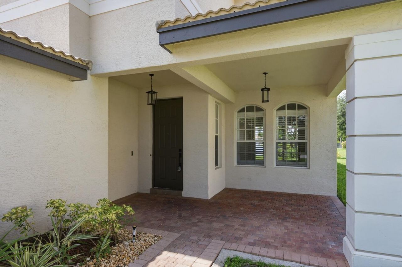 8895 Chestnut Ridge Way, Boynton Beach, FL 33473 Photo