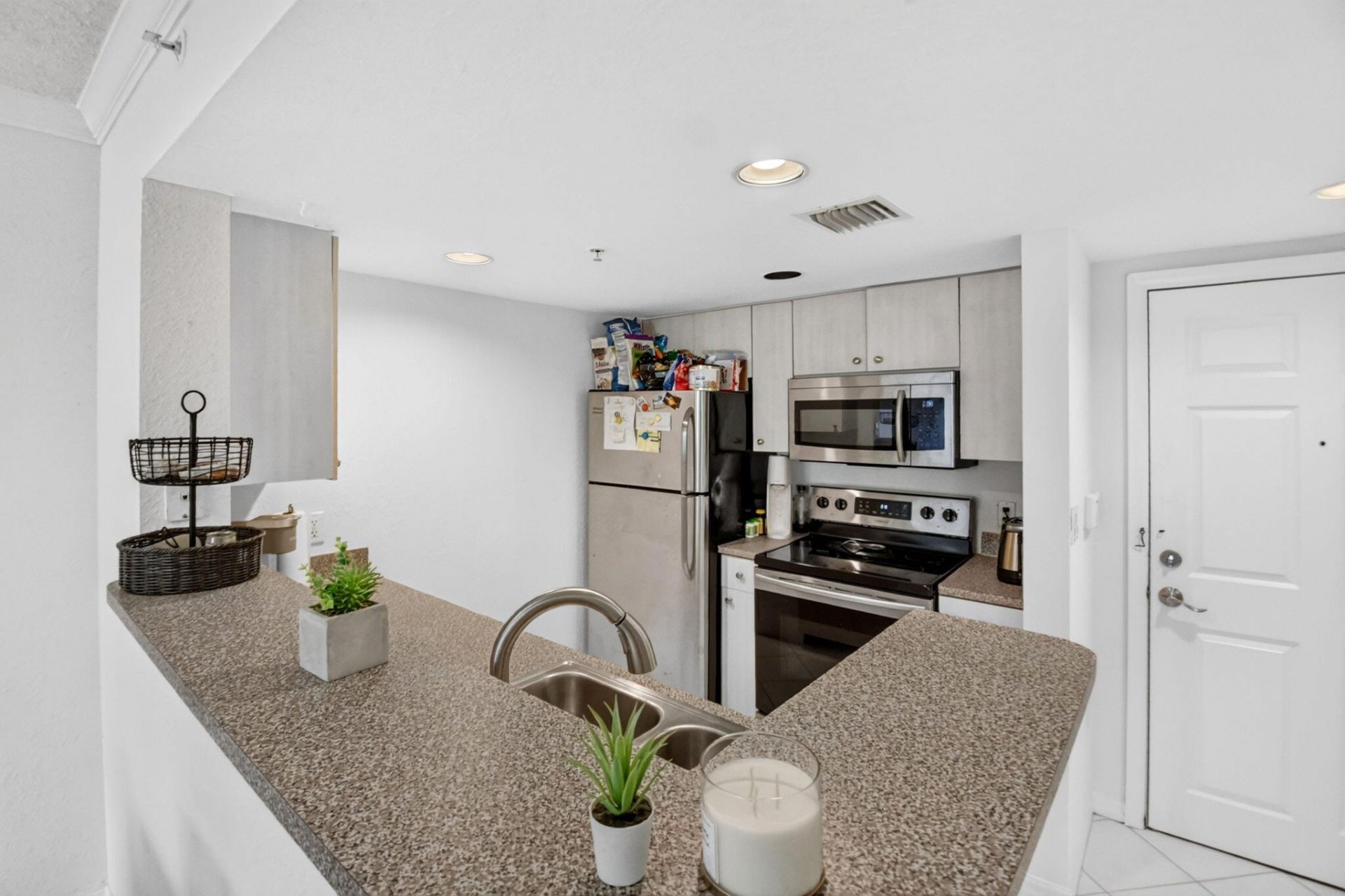 1801 N Flagler Drive, Unit 727, West Palm Beach, FL 33407 Photo