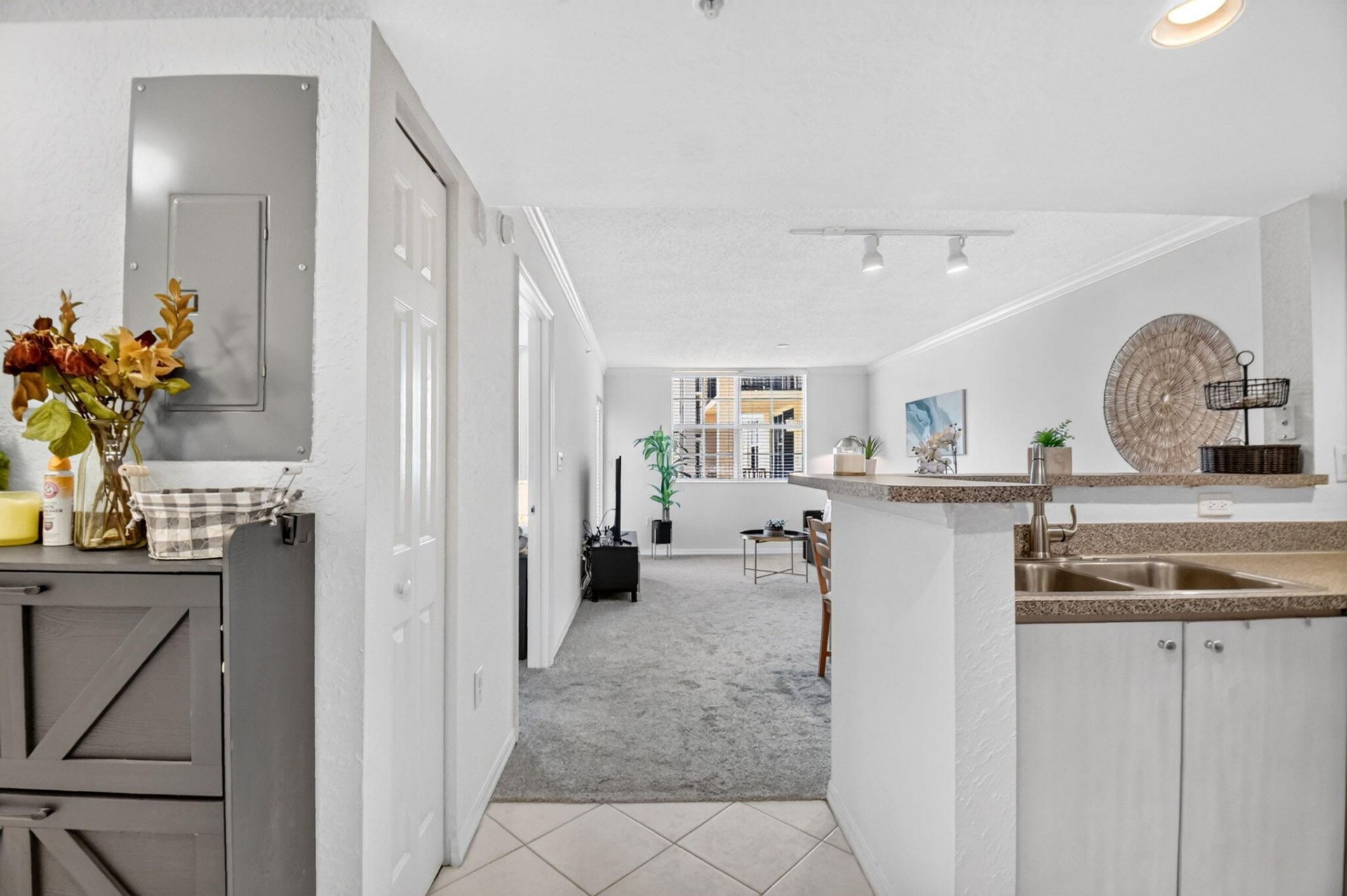 1801 N Flagler Drive, Unit 727, West Palm Beach, FL 33407 Photo