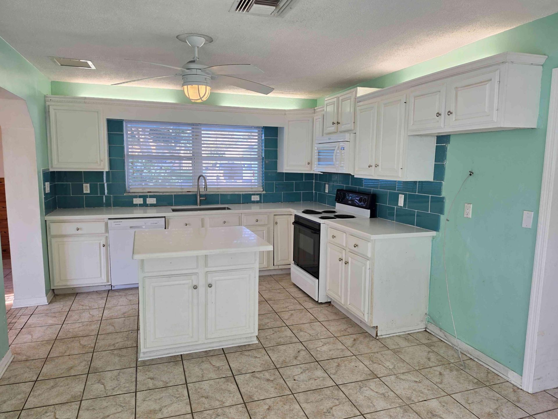 34 SW Highland Drive Sw, Vero Beach, FL 32962 Photo