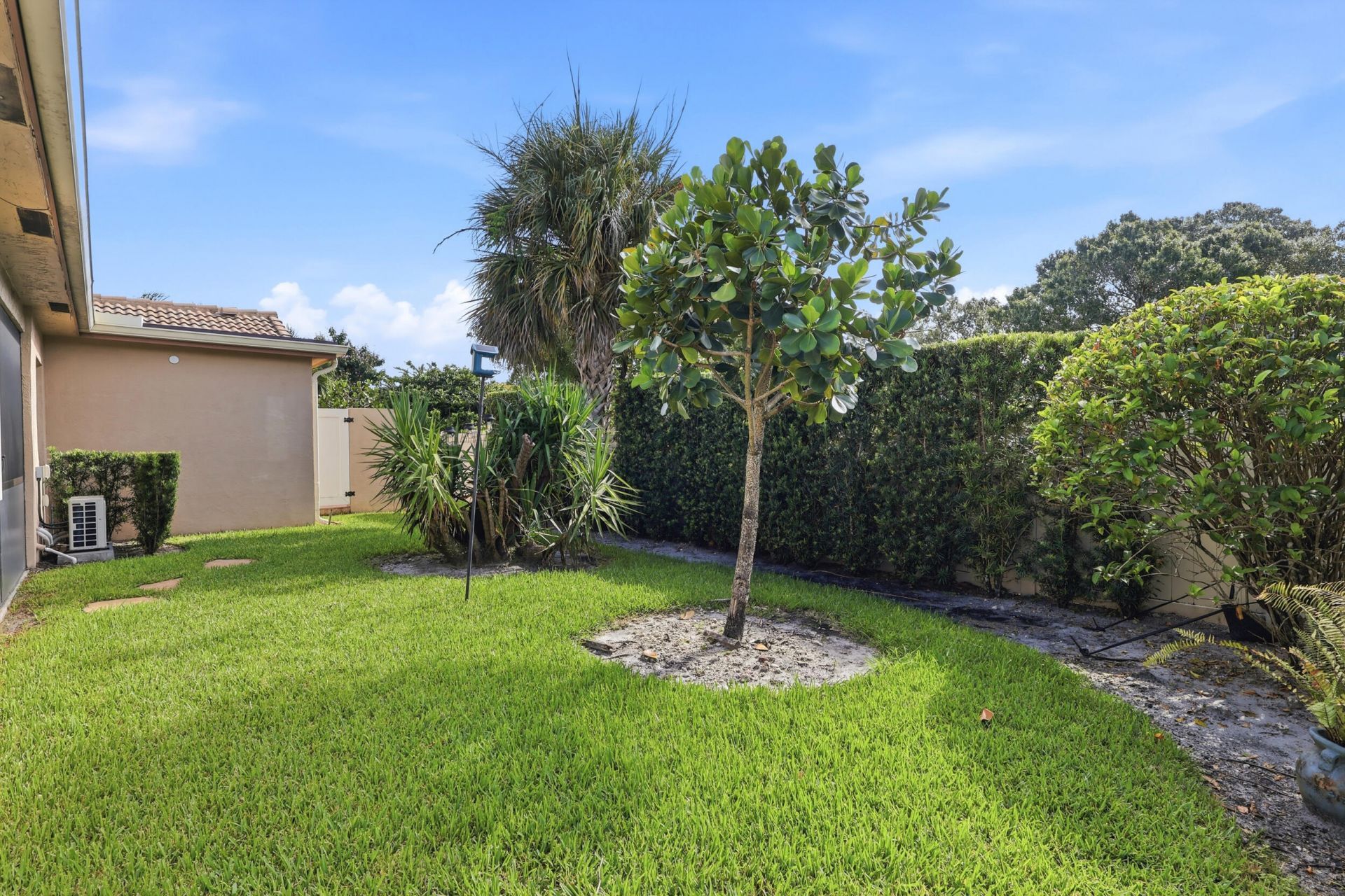 700 NW 102nd Way, Plantation, FL 33324 Photo