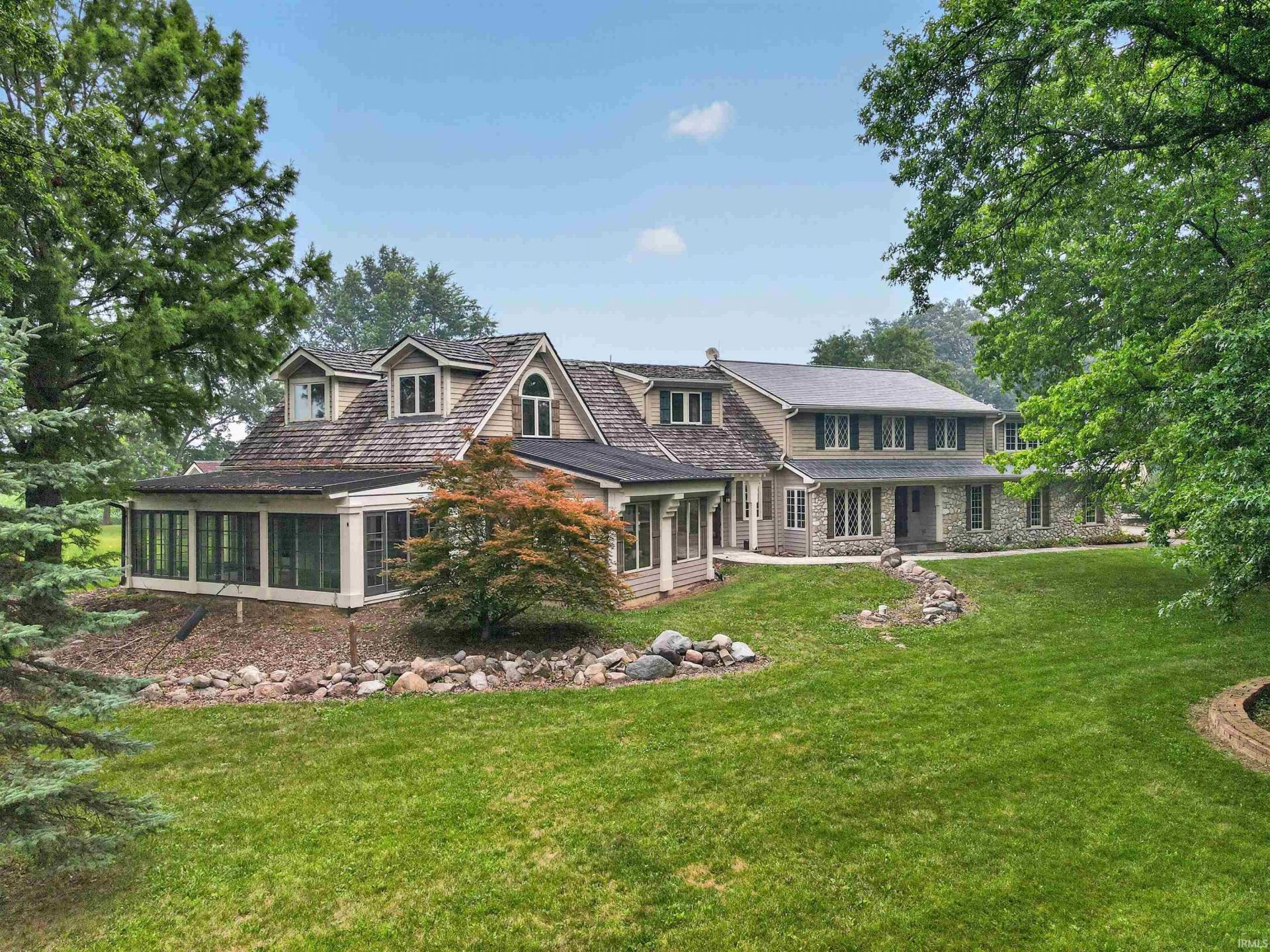 8027 Woodwind Drive, Hoagland, IN 46745 Main Photo