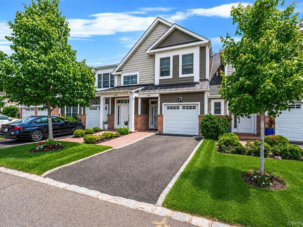 52102 Beech Tree Lane , Plainview, NY 11803